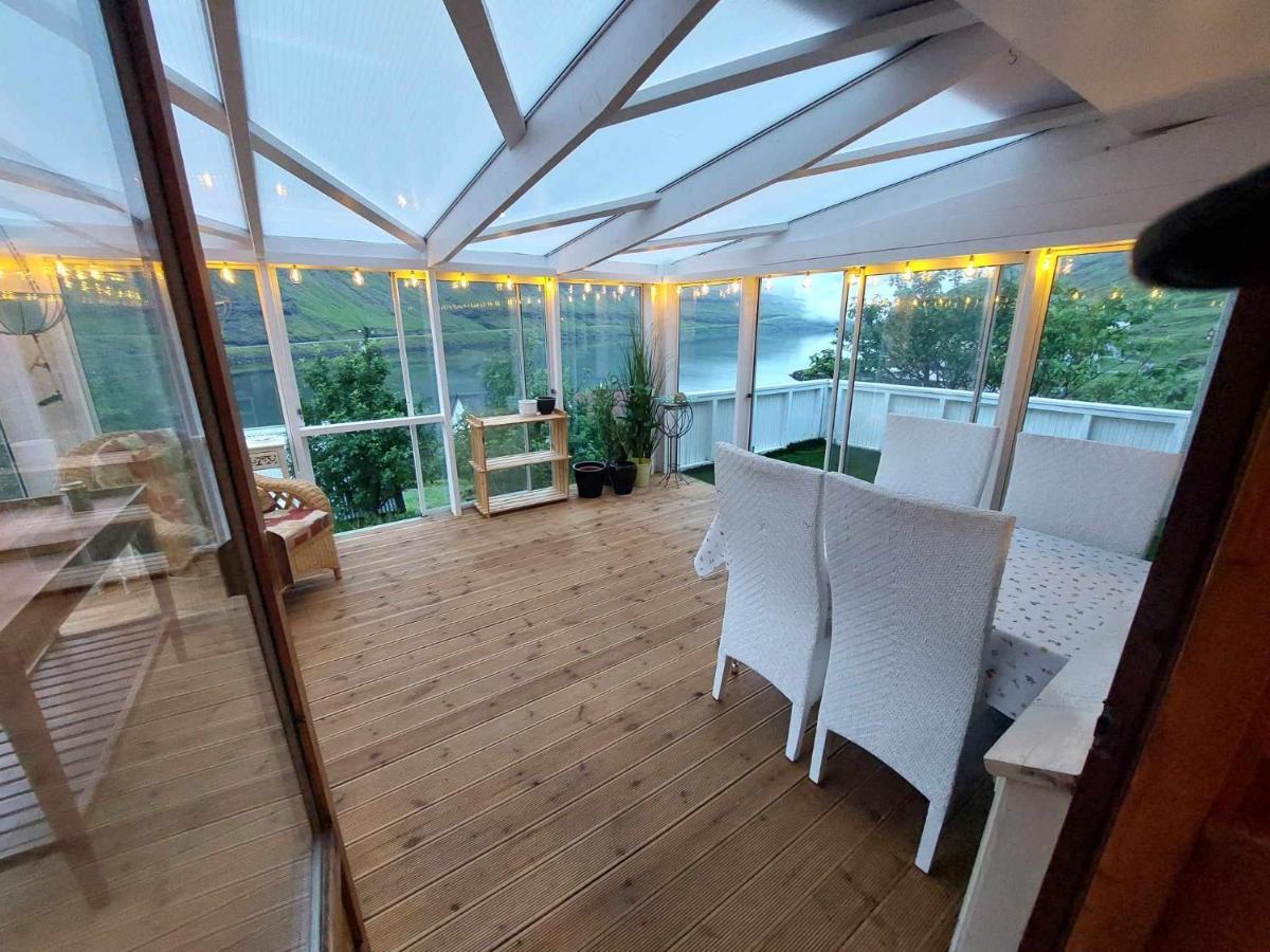 Fjord Guesthouse Funningsfjordur Екстер'єр фото