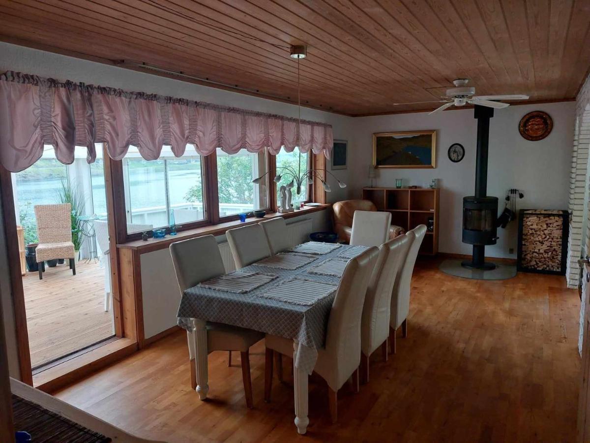 Fjord Guesthouse Funningsfjordur Екстер'єр фото