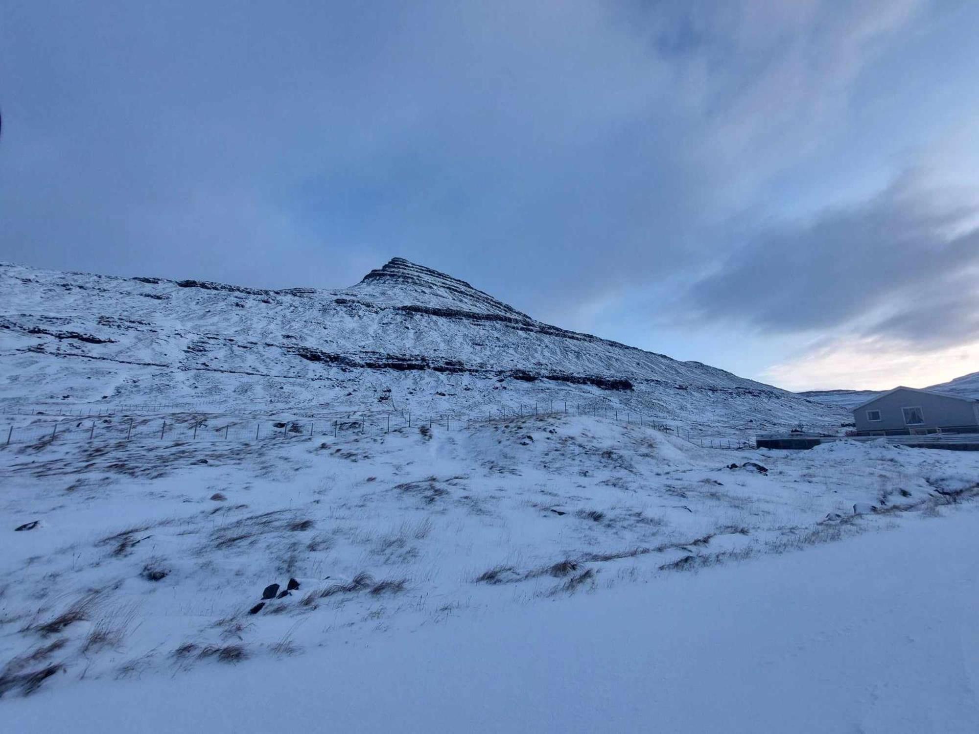 Fjord Guesthouse Funningsfjordur Екстер'єр фото